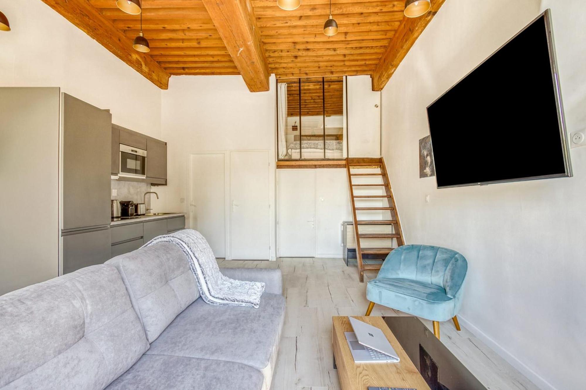 Charming 6-Person Apartment Terreaux & Croix Rousse Area Lyon Exterior photo